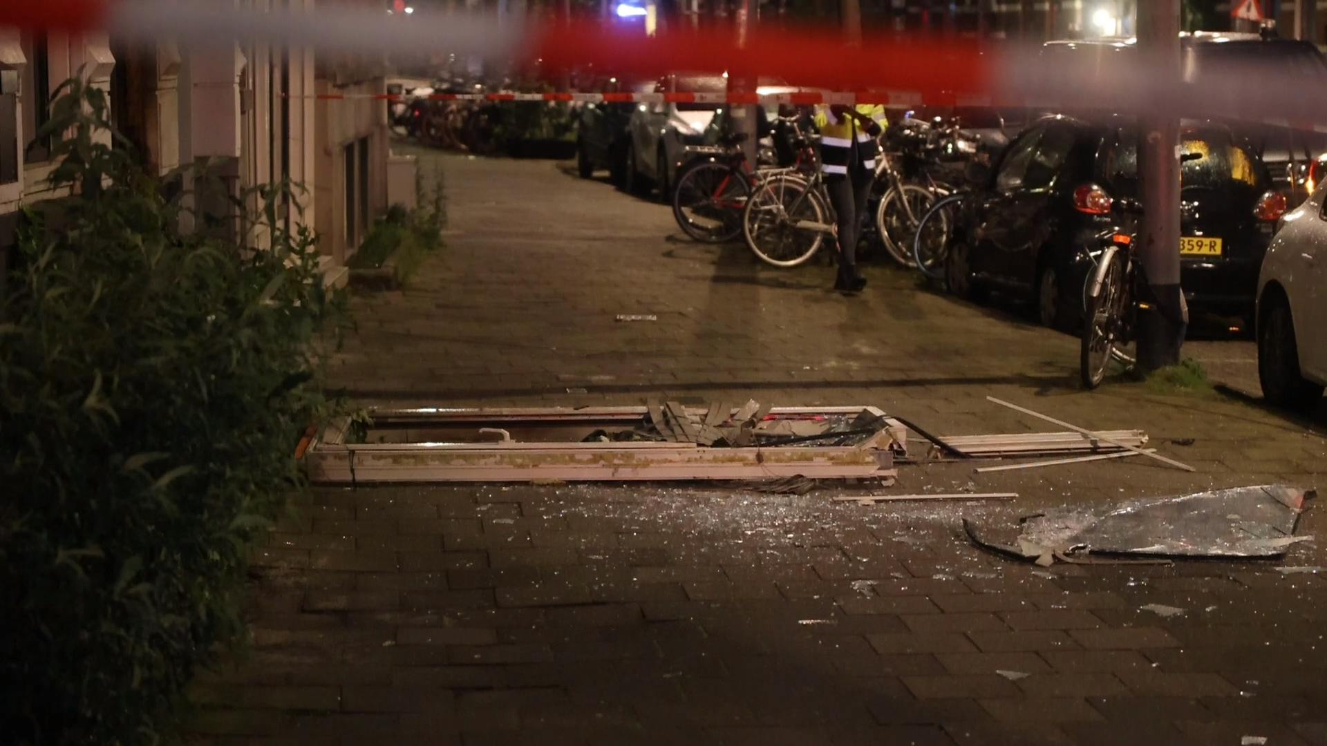 ‘Doodgewoon’ Stel Opgeschrikt Door Explosie In Rotterdam